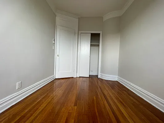 Rented by Hillel Realty Group | media 7