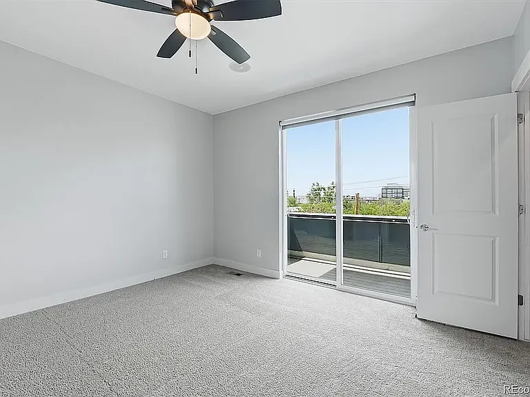 3181 Lawrence St — Photo 33