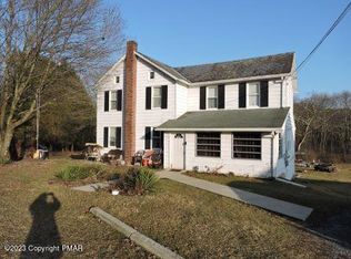 226 Lower Middle Creek Rd, Kunkletown, PA 18058