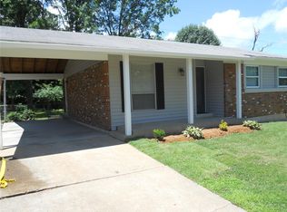 1209 Holgate Dr, Ballwin, MO 63021