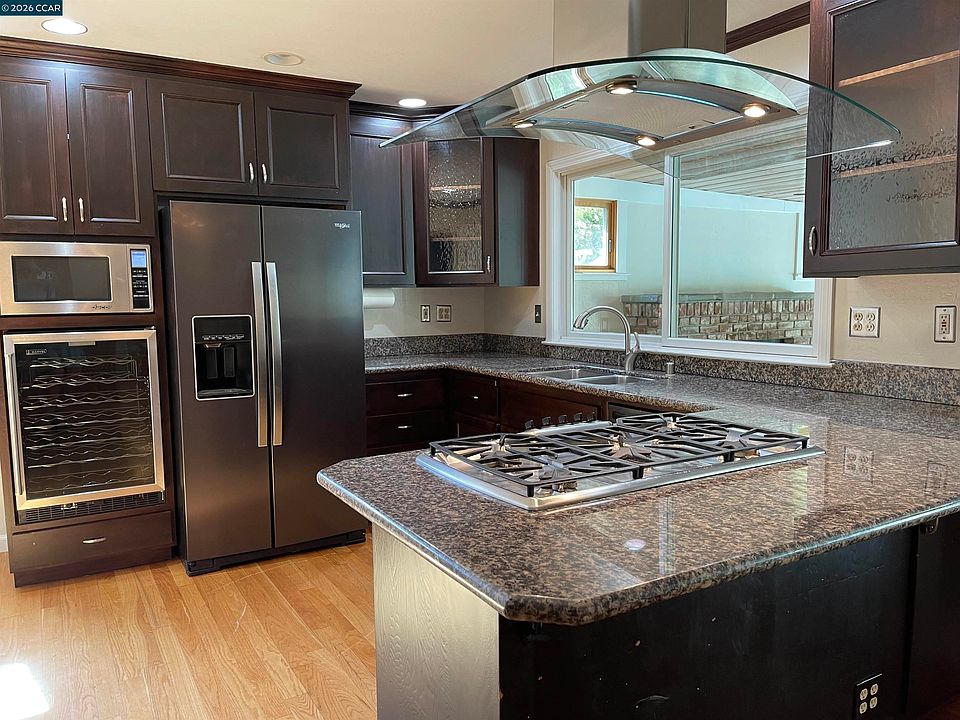 1st image of 625 Las Barrancas Dr