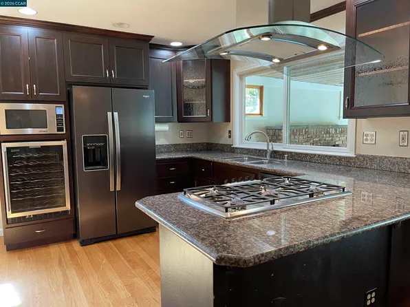 625 Las Barrancas Dr, Danville, CA 94526