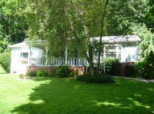 37 Mount Pleasant Rd, Columbia, NJ 07832
