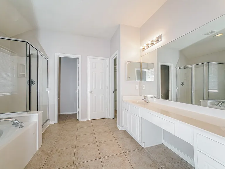 13030 Sandhill Park Ln — Photo 15
