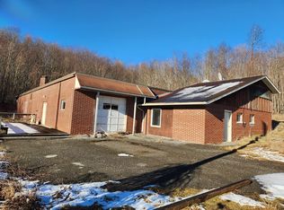 1227-1227 Banks Ridge Rd, Tazewell, VA 24651