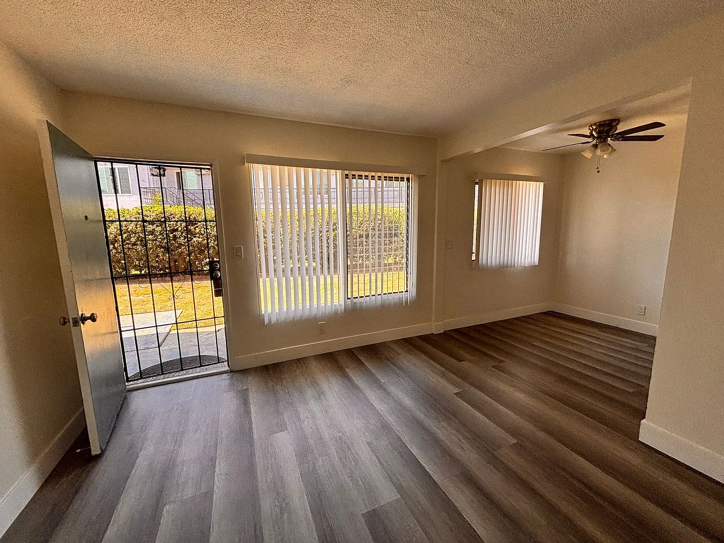 8028 Boer Ave — Photo 4