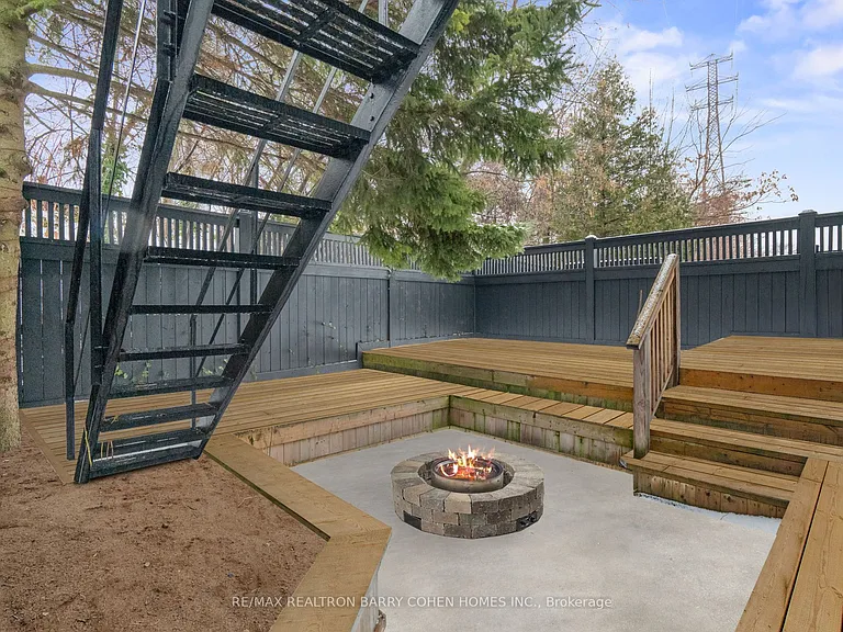 231 Macpherson Ave — Photo 40