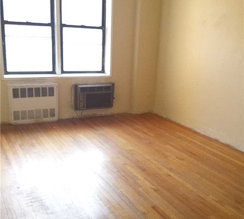 2nd image of 660 Thwaites Pl APT 3M