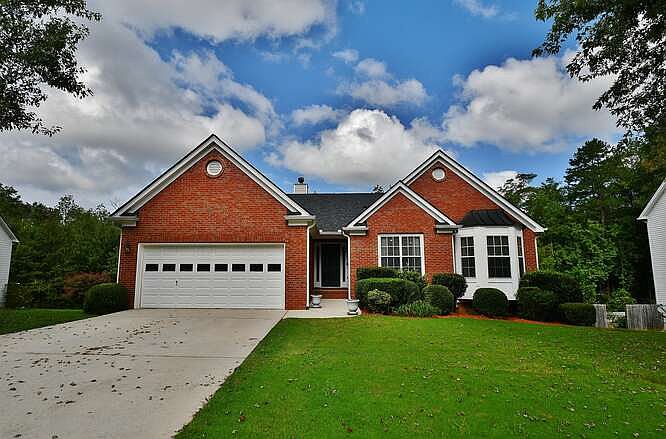 1st image of 420 Ballyshannon Dr