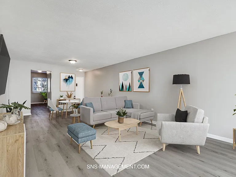 Woodmere Apartments — Photo 29