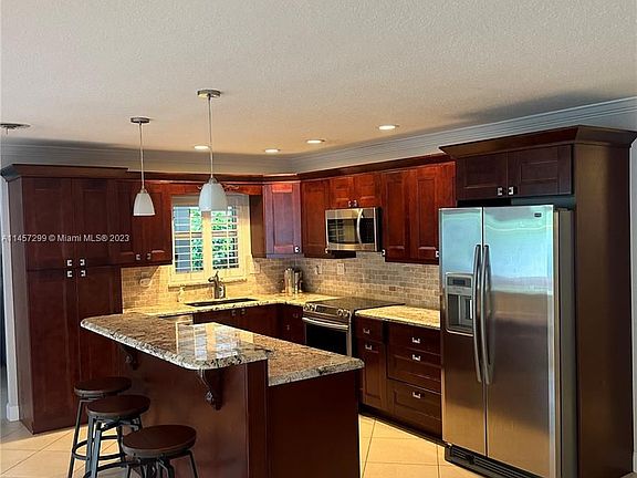2nd image of 2655 NE 27th St #2655