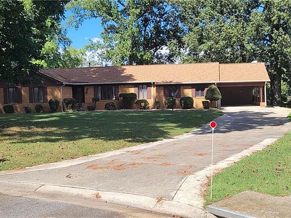 2nd image of 5856 Bernhowe Manor Ln