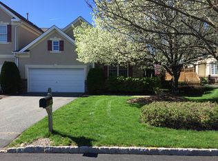 26 Brown Ct #69, Chester, NJ 07930
