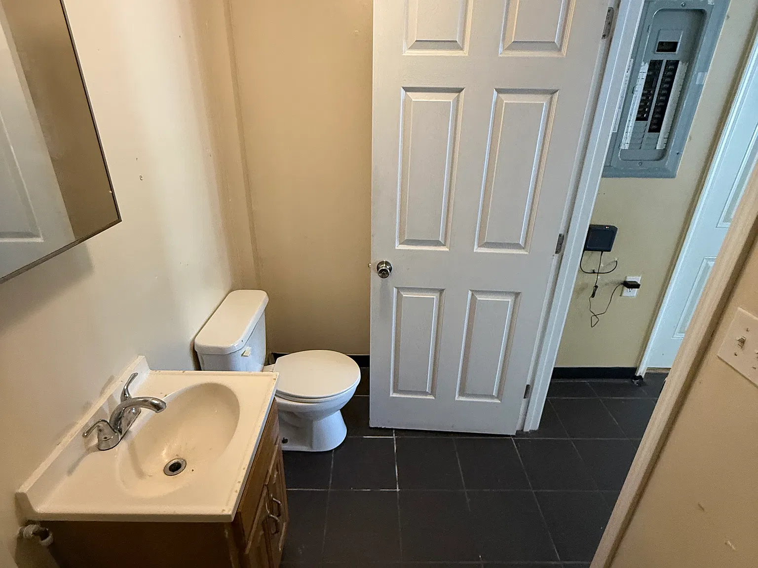 1 bed, 400 sqft, $750 — Photo 2