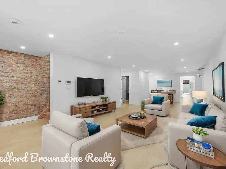 360 Jefferson Ave #Penthouse 1 — Photo 3
