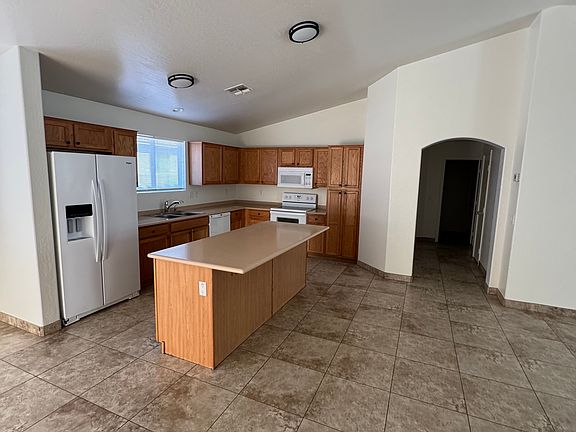 2nd image of 15040 N 140th Ave