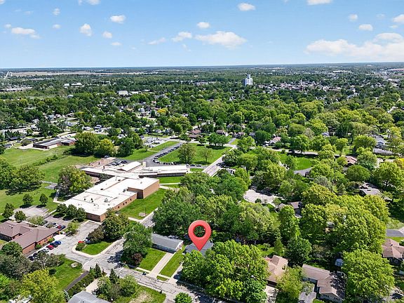 4th image of 366 Hickory Dr