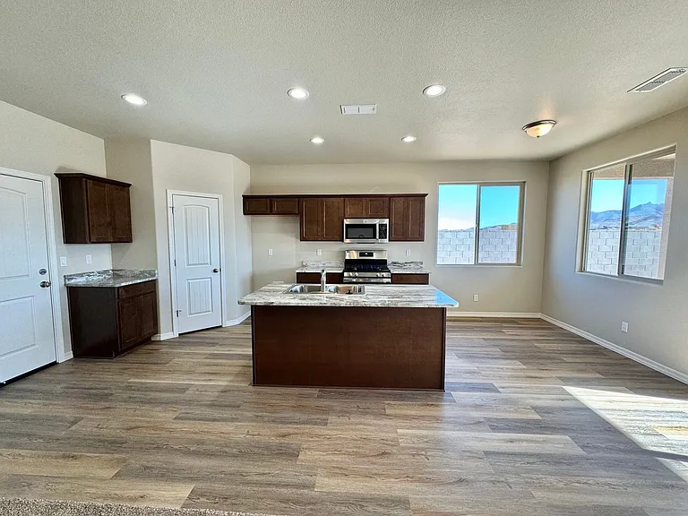 3587 Charleston Loop — Photo 8