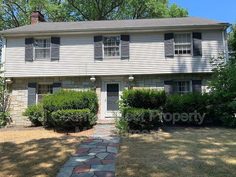 1st image of 763 Lynnfield St