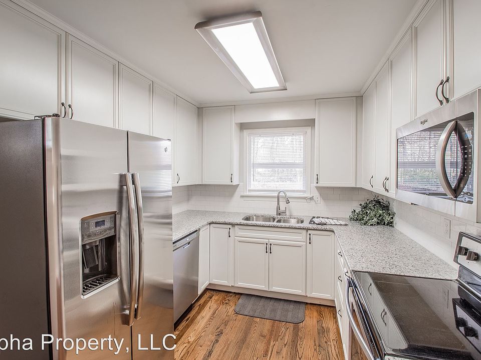1st image of 101 Linda Ln