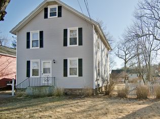 19 Fairview St, Simsbury, CT 06070