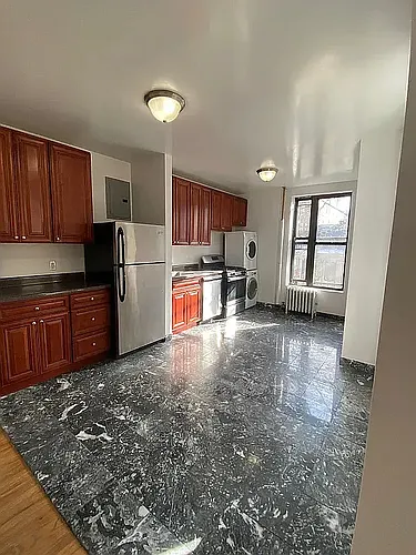 452 W 57th St #3W Photo 1