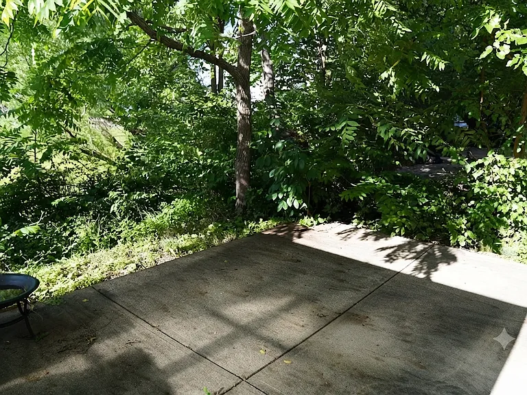 3516 King Edward Way — Photo 13