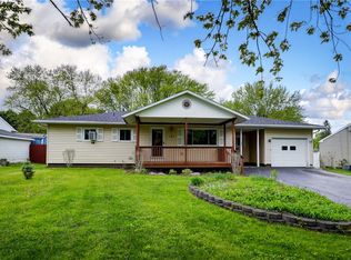 147 Sussex Rd, Rochester, NY 14623