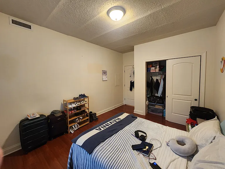 2318 N Milwaukee Ave #201 — Photo 17