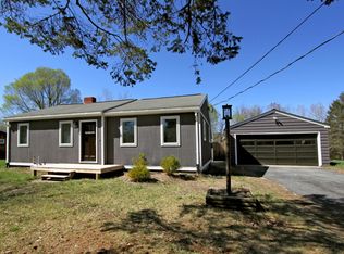 185 Sunnyside Rd, Queensbury, NY 12804