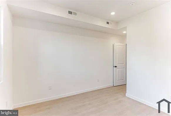 5102 Arch St #2 — Photo 10