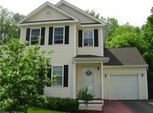 6 Lily Ln, Wallingford, CT 06492