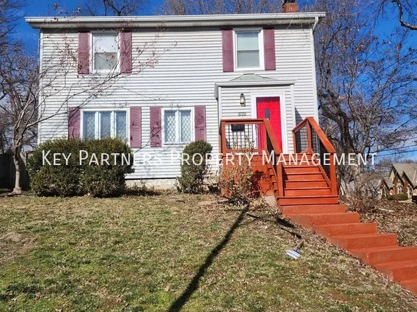 318 E 68th St, Kansas City, MO 64113