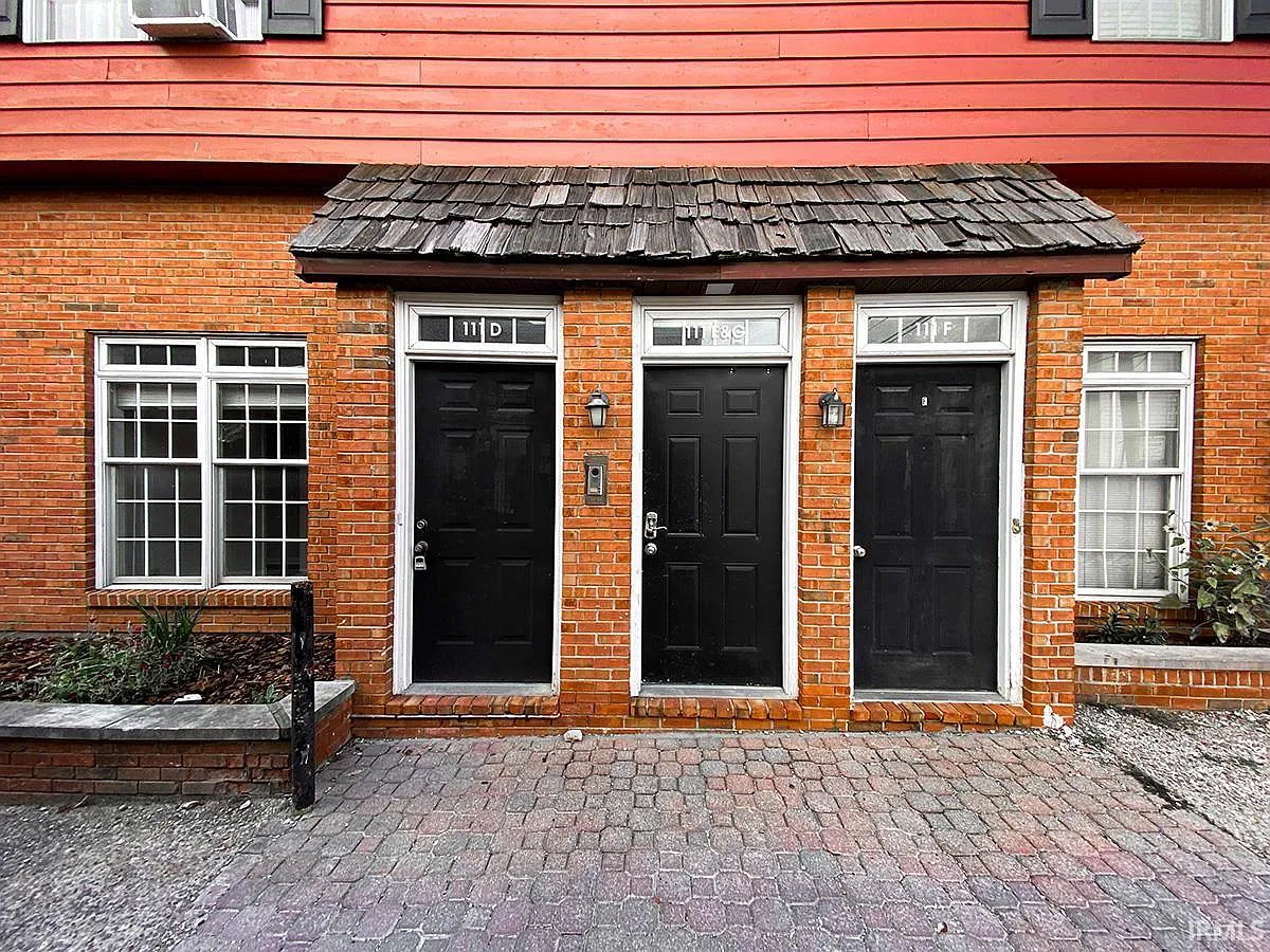 2 bed, 1.0 bath, 800 sqft, $1,550 — Photo 3