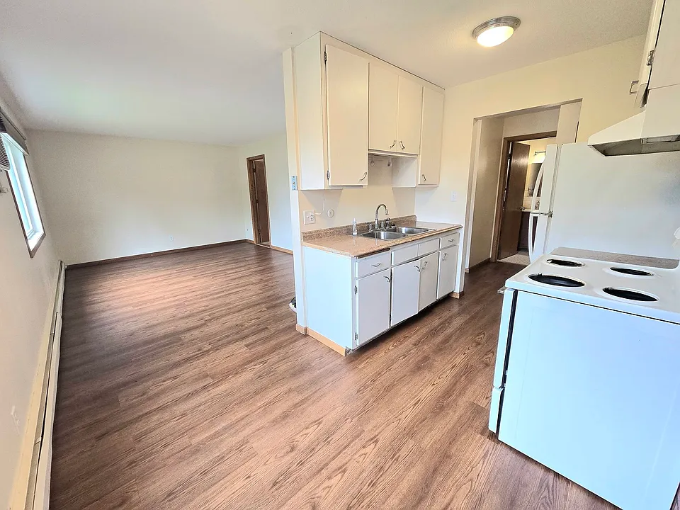 340 Marshall Ave #2