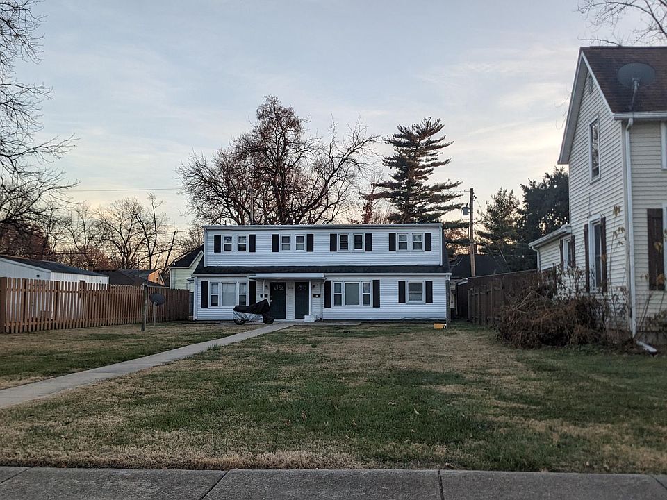 Large Front Yard with a Patio