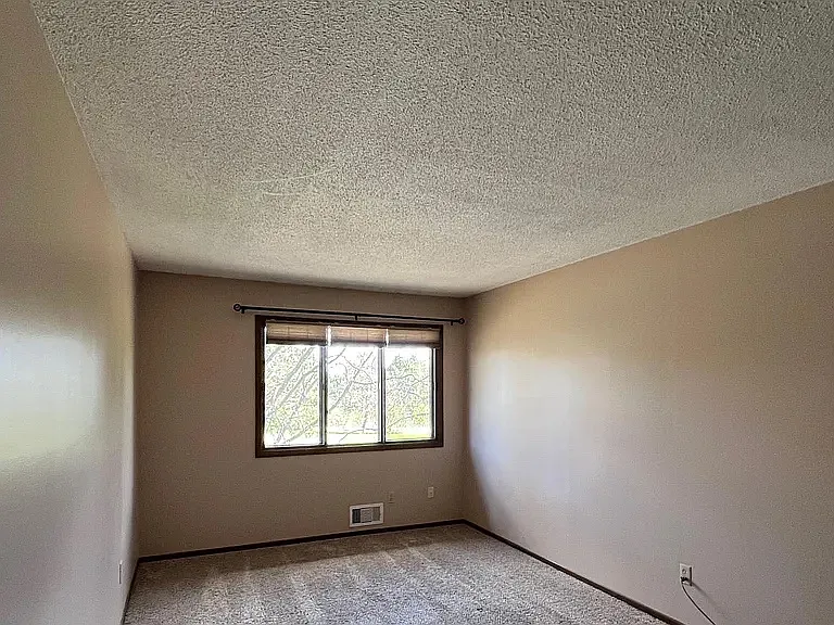 2447 Wimbledon Bay — Photo 10