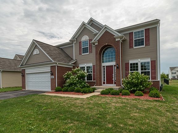 3rd image of 3589 Lexington Ln