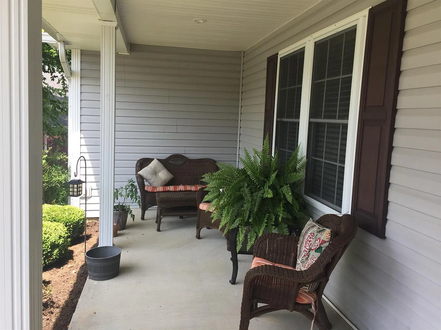 1104 Tamworth Ln photo 1