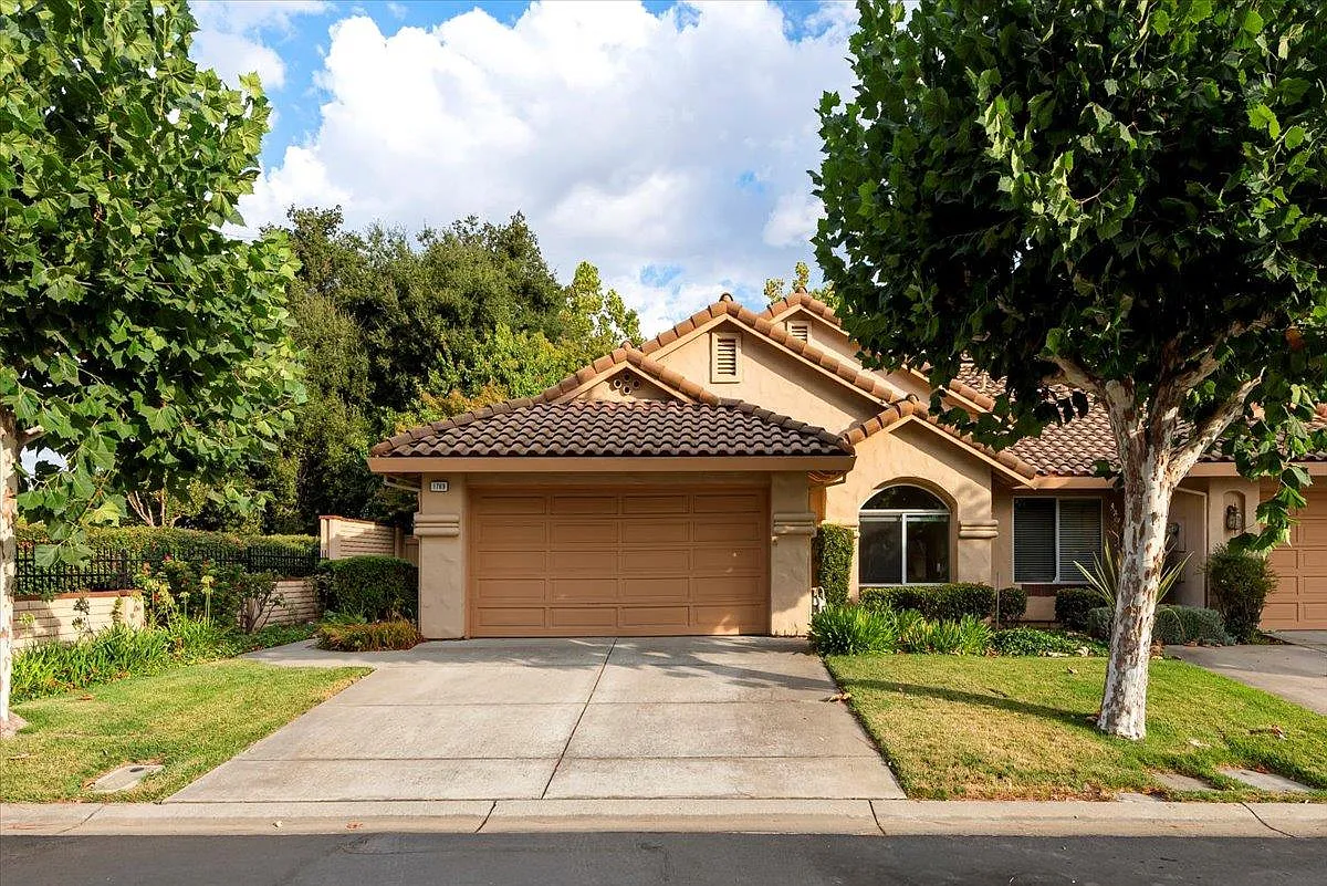 1769 Pinion Way photo 1