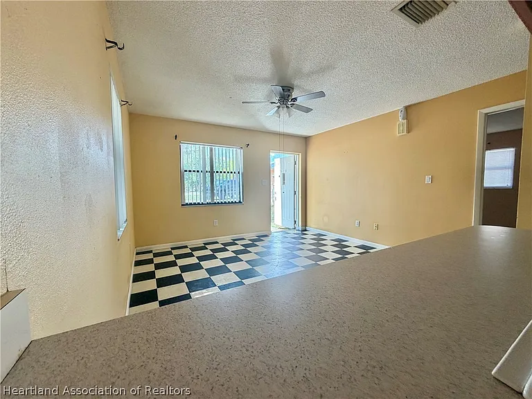 3746 Skipper Rd — Photo 11