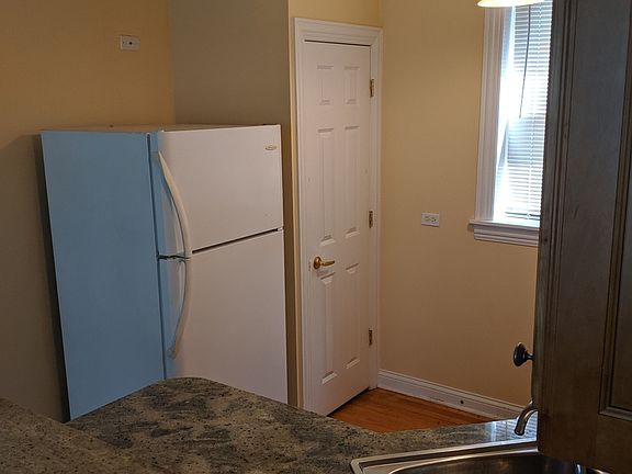 4th image of 2819 W Cortez St APT 2E