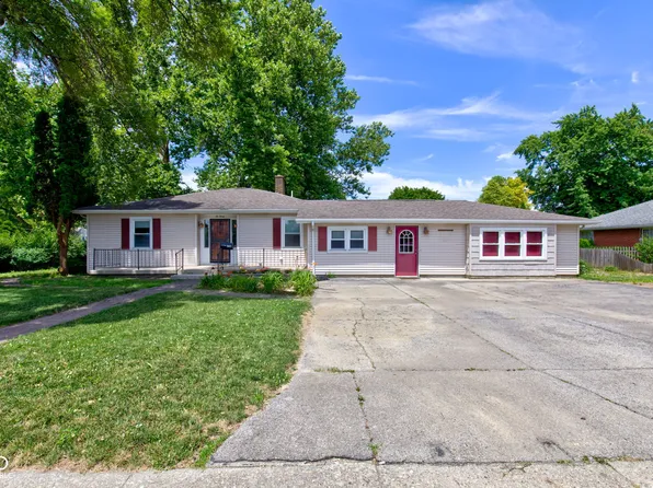 230 W South St, Tipton, IN 46072
