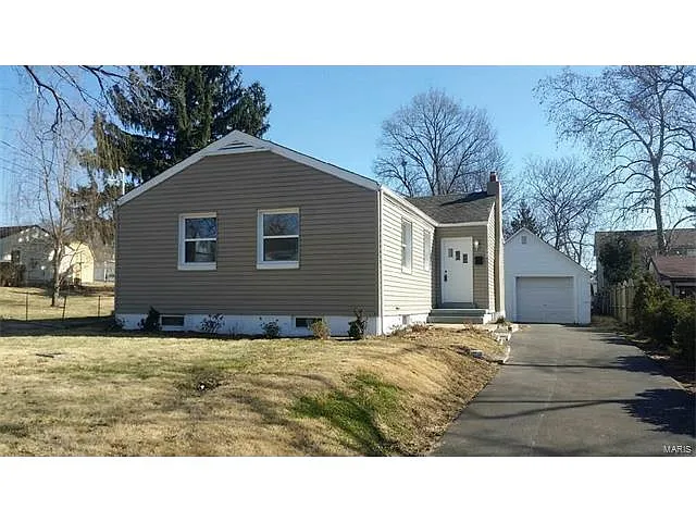 7910 La Belle St photo 1