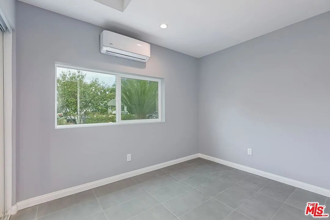 1 bed, 1.0 bath, $1,995 — Photo 3