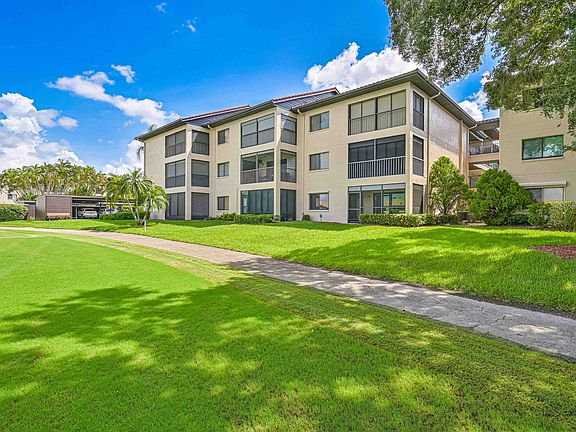 3rd image of 13011 Cross Creek Blvd #1268
