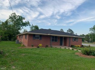 524 E 16th St, Alma, GA 31510