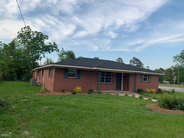 524 E 16th St, Alma, GA 31510