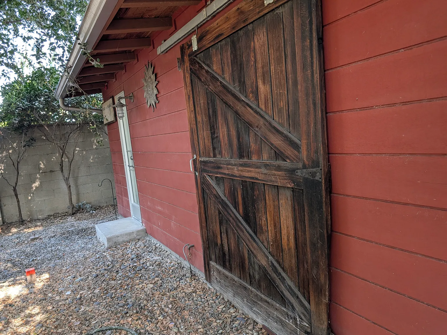 11039 Memory Park Ave — Photo 2