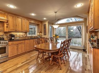 11 Garabrant St, Mendham, NJ 07945